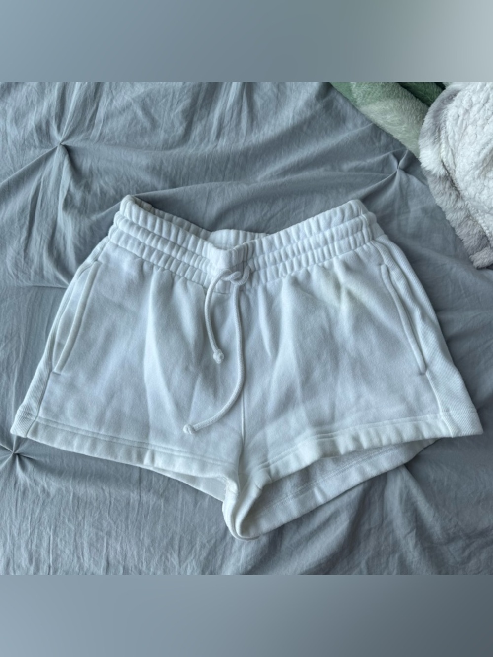 Aritzia white TNA cozy fleece shorts